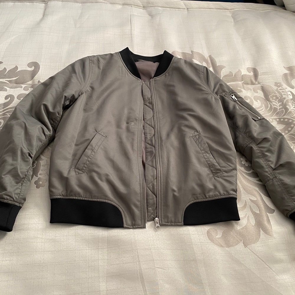 F21 women’s bomber jacket